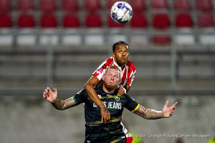 TOP Oss en ADO Den Haag gelijk in enerverend duel