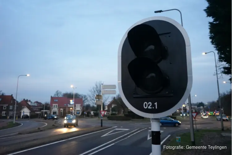 Provincie Zuid-Holland test dit bij rotonde N208 / Parklaan / W. Warnaarlaan in Sassenheim